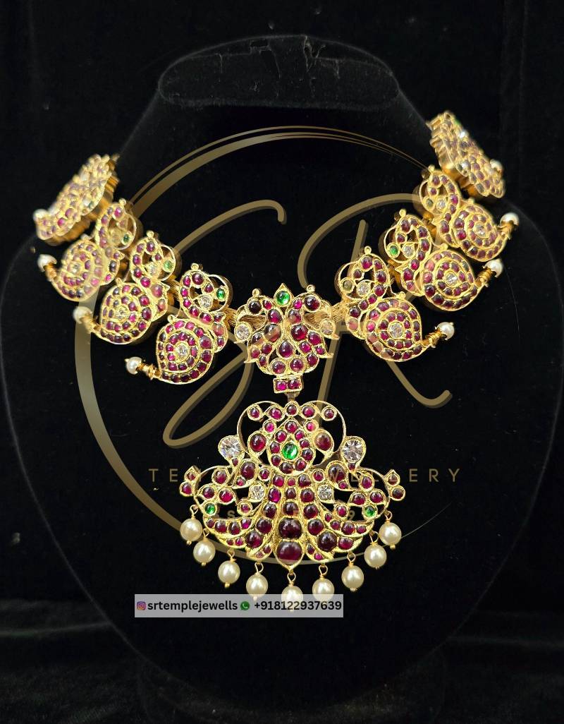 Parrot Mango Necklace