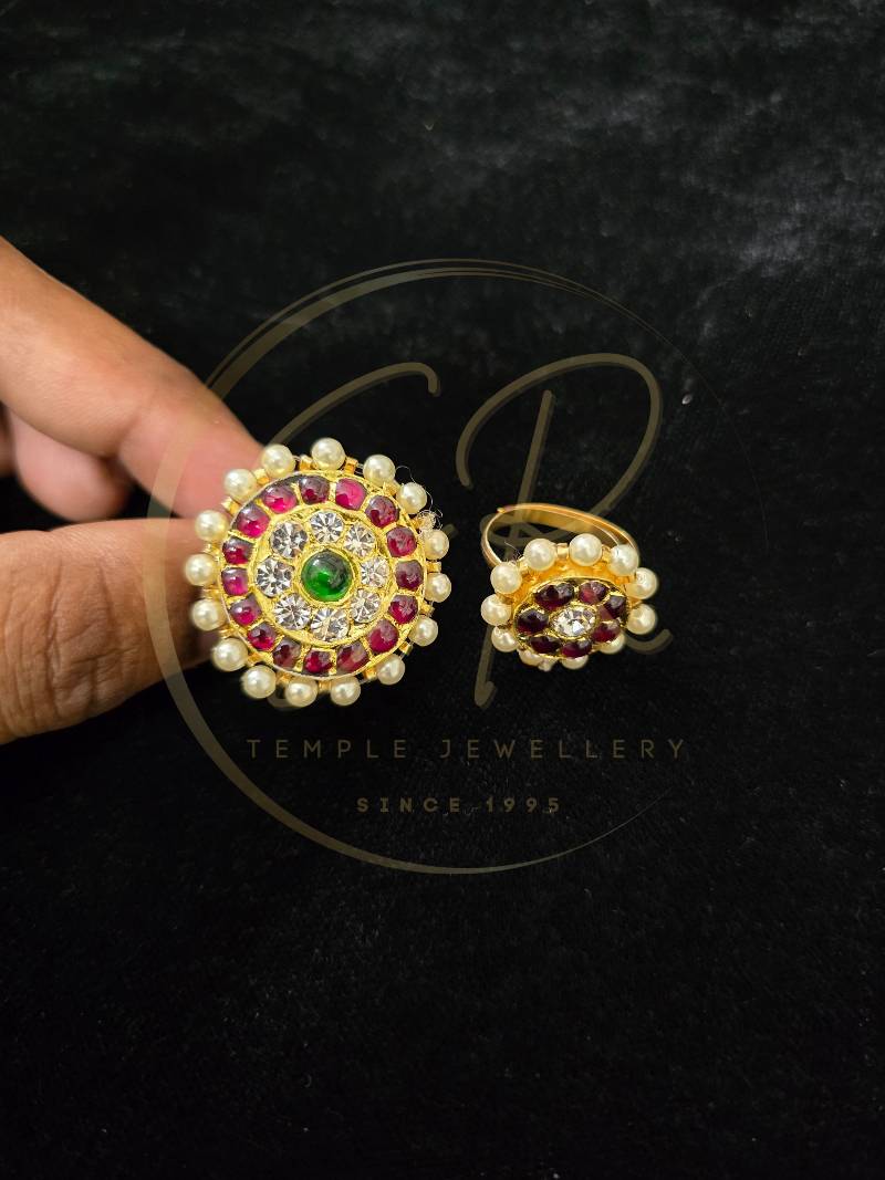 Finger Ring